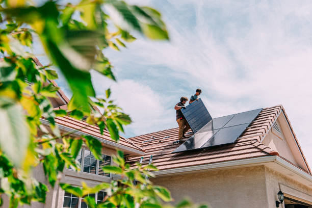 Best Roof Gutter Cleaning  in Arapahoe, WY